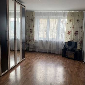 Продается 1-комнатная квартира, 37,4 м²
