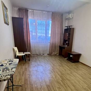 Сдается 1-комнатная квартира, 49 м²