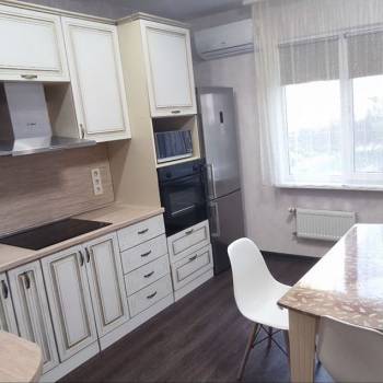 Сдается 1-комнатная квартира, 46,2 м²