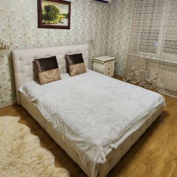 Продается Многокомнатная квартира, 83 м²