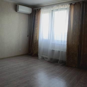 Продается 1-комнатная квартира, 38 м²