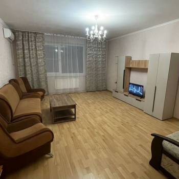 Сдается 1-комнатная квартира, 48 м²
