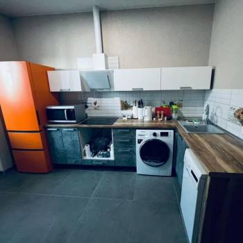 Продается 1-комнатная квартира, 44 м²