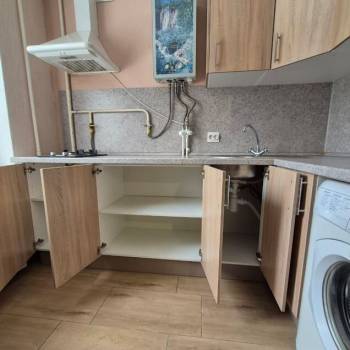 Продается 1-комнатная квартира, 32 м²