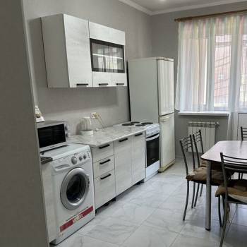 Сдается 1-комнатная квартира, 37,1 м²