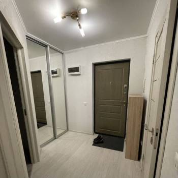 Продается 1-комнатная квартира, 40 м²