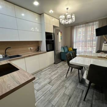 Сдается 2-х комнатная квартира, 60 м²