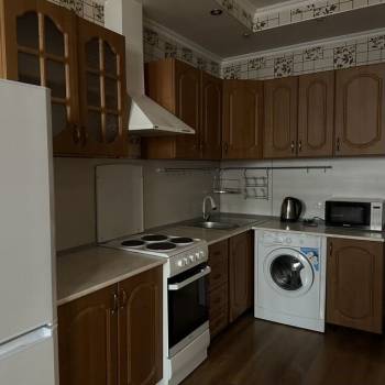 Сдается 1-комнатная квартира, 40 м²