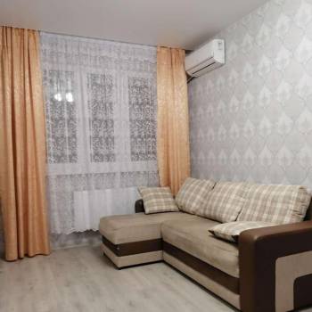 Сдается 1-комнатная квартира, 39 м²