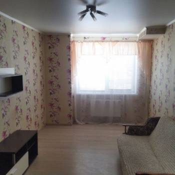 Сдается 2-х комнатная квартира, 72 м²