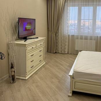 Сдается 1-комнатная квартира, 50 м²