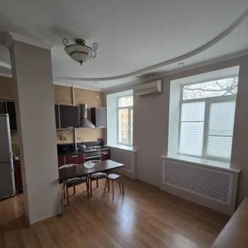 Сдается 1-комнатная квартира, 50 м²