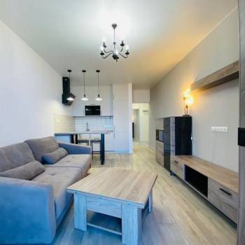 Продается 1-комнатная квартира, 35 м²