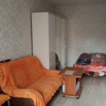 Продается 1-комнатная квартира, 38 м²