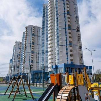 Продается 1-комнатная квартира, 53 м²