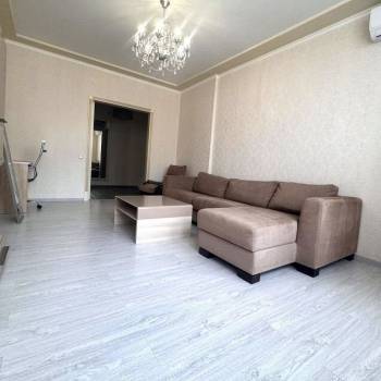 Сдается 2-х комнатная квартира, 75 м²