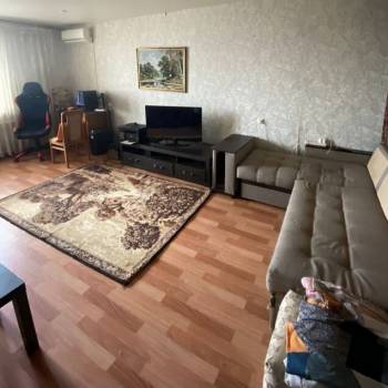 Сдается 1-комнатная квартира, 49 м²