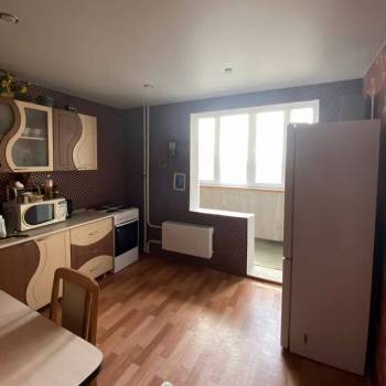 Сдается 1-комнатная квартира, 49 м²