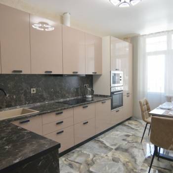 Сдается 1-комнатная квартира, 43 м²