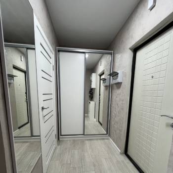 Продается 1-комнатная квартира, 36 м²