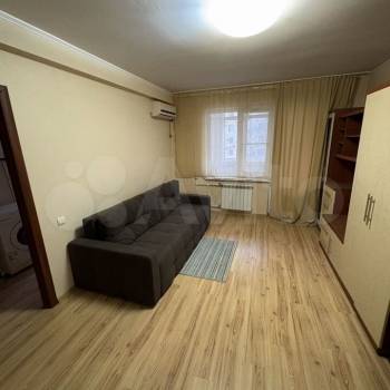 Сдается 1-комнатная квартира, 32 м²