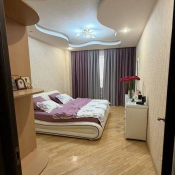 Продается 2-х комнатная квартира, 101 м²