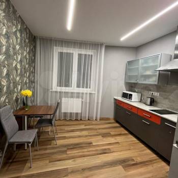 Сдается 2-х комнатная квартира, 66 м²