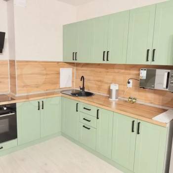 Сдается 1-комнатная квартира, 65 м²