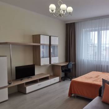 Сдается 1-комнатная квартира, 51 м²