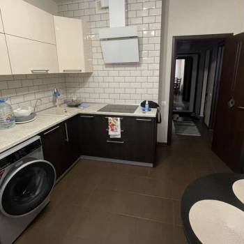 Сдается 1-комнатная квартира, 40 м²