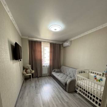 Продается 1-комнатная квартира, 33 м²