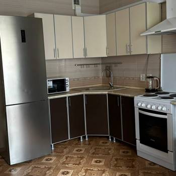 Продается 1-комнатная квартира, 58 м²