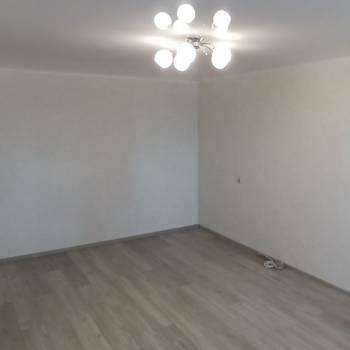 Продается 1-комнатная квартира, 38 м²