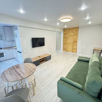 Продается 3-х комнатная квартира, 53 м²