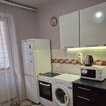 Сдается 1-комнатная квартира, 35 м²