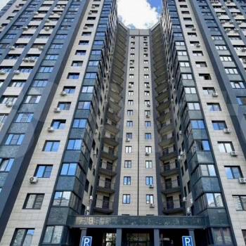 Продается 1-комнатная квартира, 45 м²
