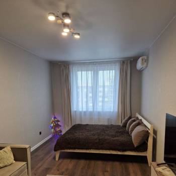 Сдается 1-комнатная квартира, 42 м²