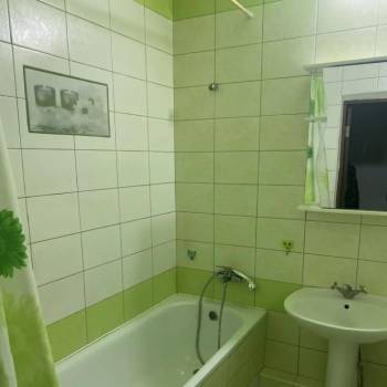 Продается 1-комнатная квартира, 50 м²