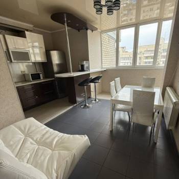 Сдается 2-х комнатная квартира, 70,5 м²