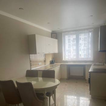 Сдается 2-х комнатная квартира, 62 м²