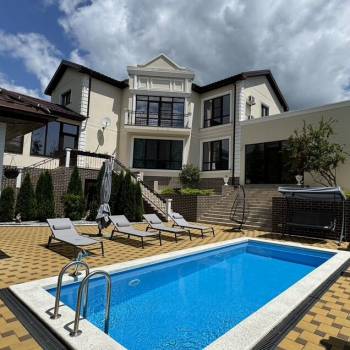 Продается Дом, 300 м²