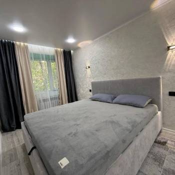 Сдается 1-комнатная квартира, 52 м²