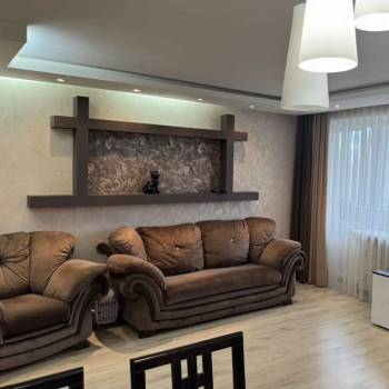 Продается Многокомнатная квартира, 74,5 м²