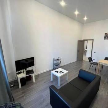 Сдается 2-х комнатная квартира, 65 м²