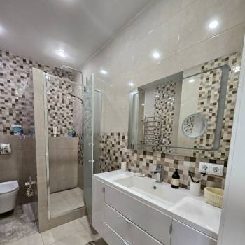 Продается 2-х комнатная квартира, 55,8 м²