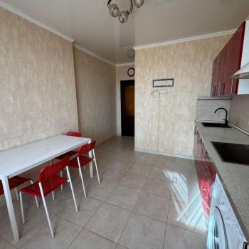 Сдается 1-комнатная квартира, 43 м²