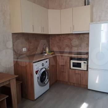 Сдается 1-комнатная квартира, 43 м²