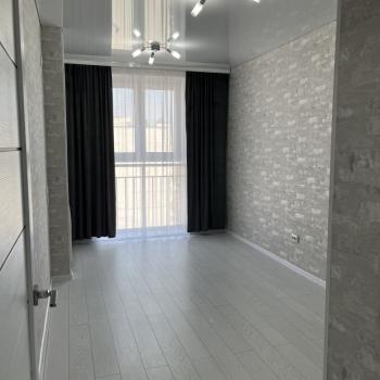 Продается 1-комнатная квартира, 42 м²