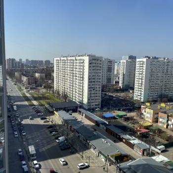 Продается 1-комнатная квартира, 42 м²