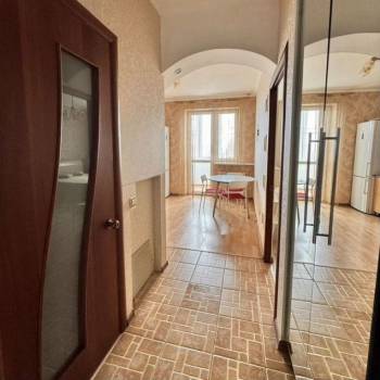 Сдается 1-комнатная квартира, 38 м²